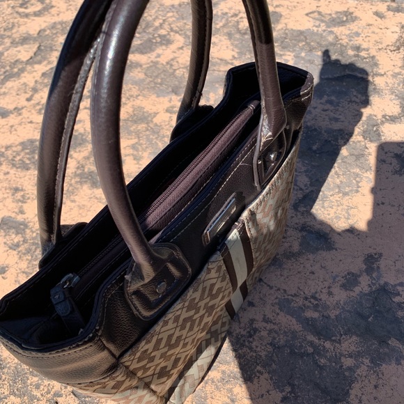 Tommy Hilfiger purse/bag - Picture 4 of 4